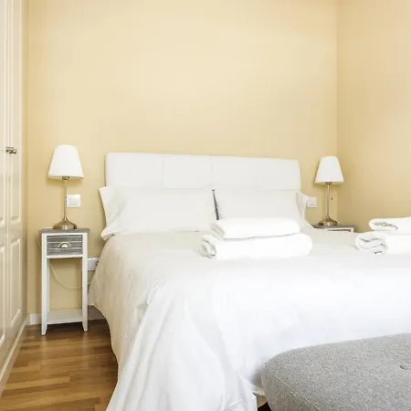 1 Plaza San Julian Centro Apartment