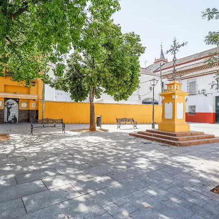 1 Plaza San Julian Centro Apartment